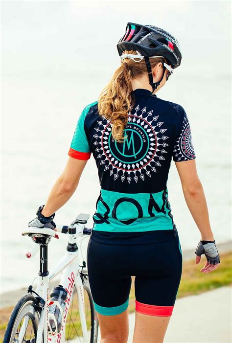 Women's Cycling Clothes 